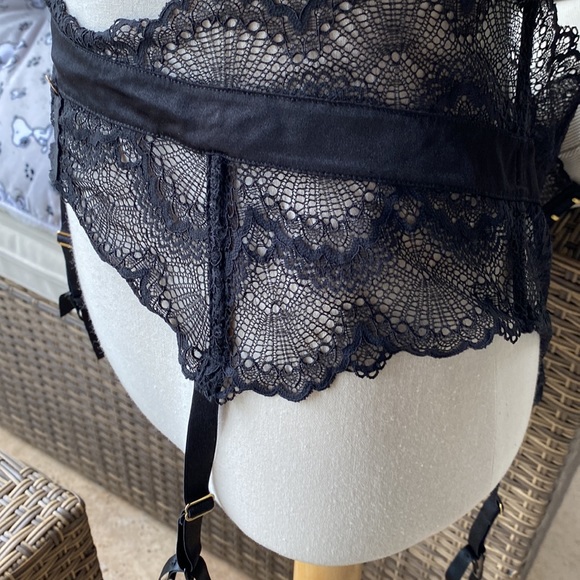 Lace garter Cacique 18/20 size. - Picture 2 of 7